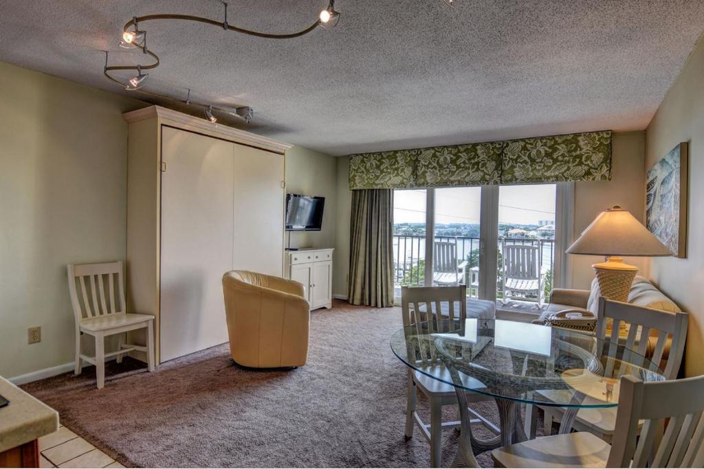 Summer Sands Suites 来特斯维比奇 外观 照片