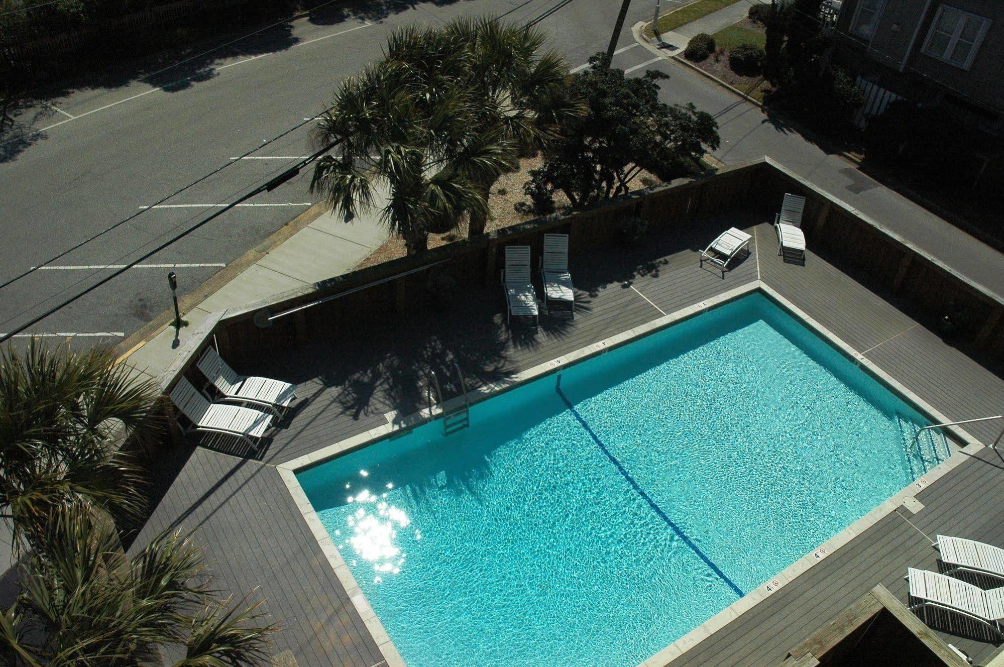 Summer Sands Suites 来特斯维比奇 外观 照片